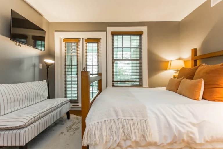 Compare Boutique Hotel Services: The 2026 Operational Strategy Guide